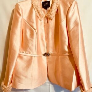 Luxe Women's Soft Peach Suit Jacket
